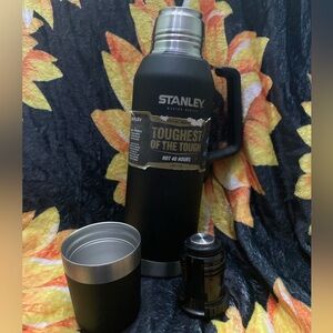 NWT Stanley Master Series Unbreakable Thermal Thermos Bottle 1.4 QT